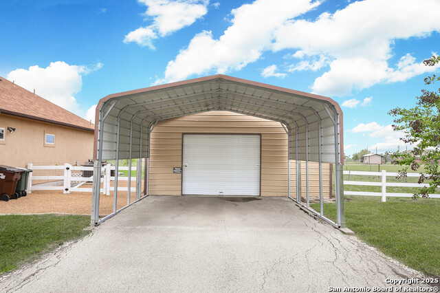 Image 7 of 42 For 861 County Road 464