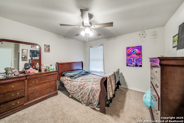 Image 17 of 25 For 332 Sulphur Springs
