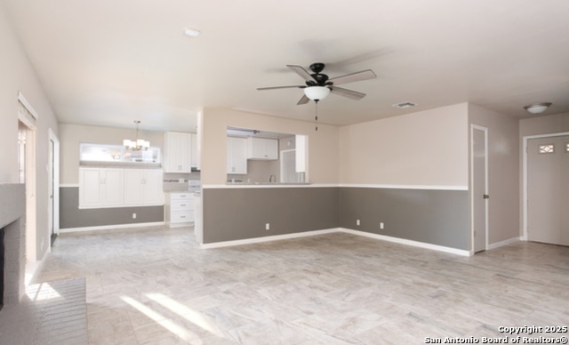 Image 4 of 18 For 7135 Spring Grove