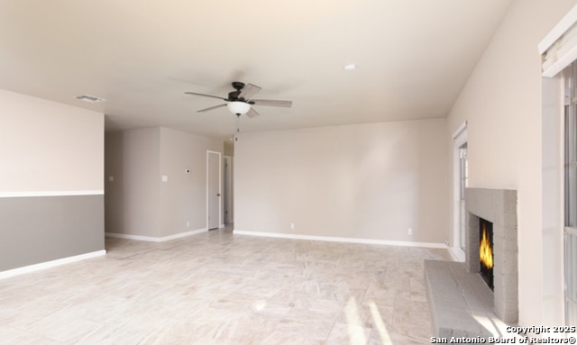 Image 5 of 18 For 7135 Spring Grove