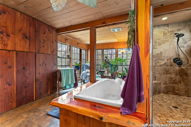 Image 17 of 32 For 2390 Elm Ridge