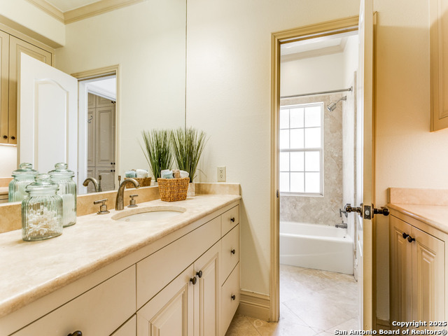 Image 21 of 29 For 7897 Broadway  1001