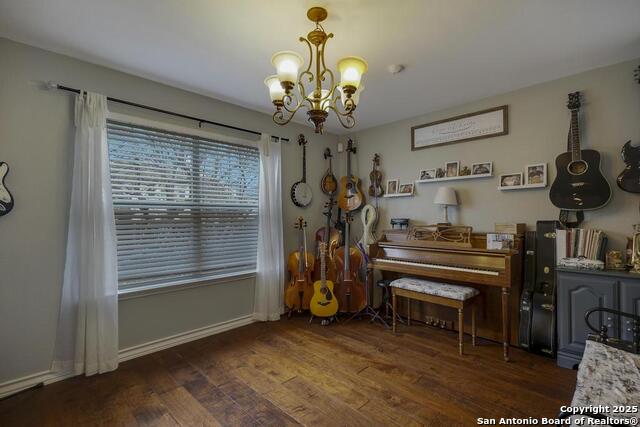 Listing photo id 5 for 12731 Avens Arbor