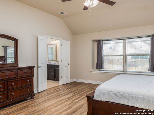 Listing photo id 9 for 3620 Tor Lane