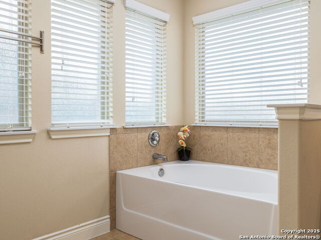 Listing photo id 12 for 3620 Tor Lane