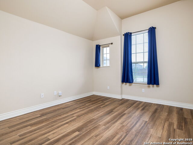 Listing photo id 14 for 3620 Tor Lane