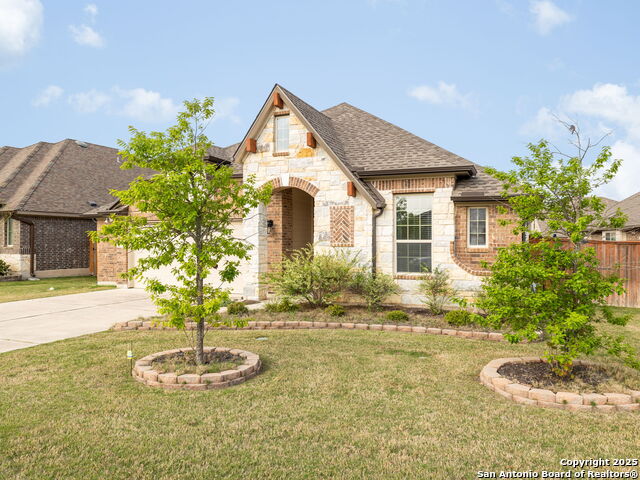 Listing photo id 0 for 3620 Tor Lane