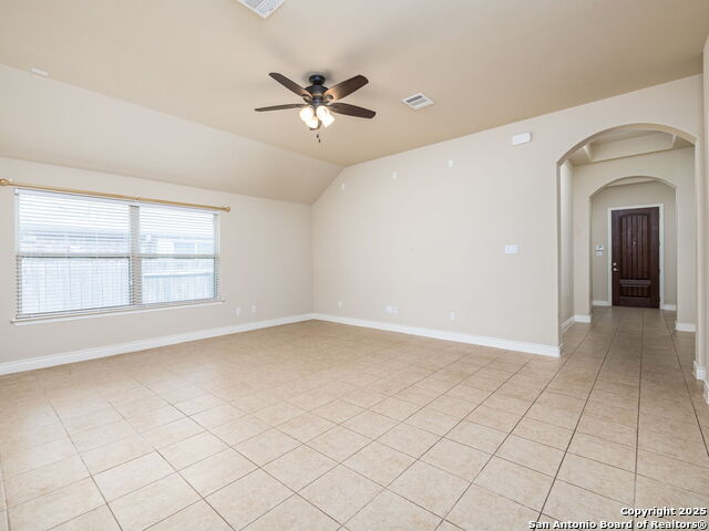 Listing photo id 1 for 3620 Tor Lane