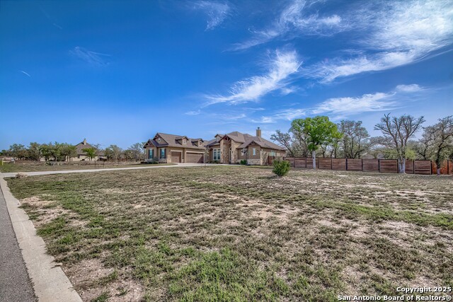 Image 14 of 34 For 527 James Way