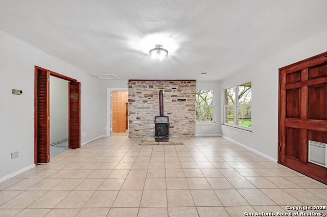 Image 11 of 26 For 100 Cherokee Ln