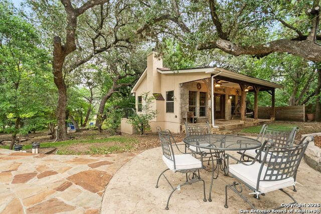 Listing photo id 26 for 15610 Chinquapin