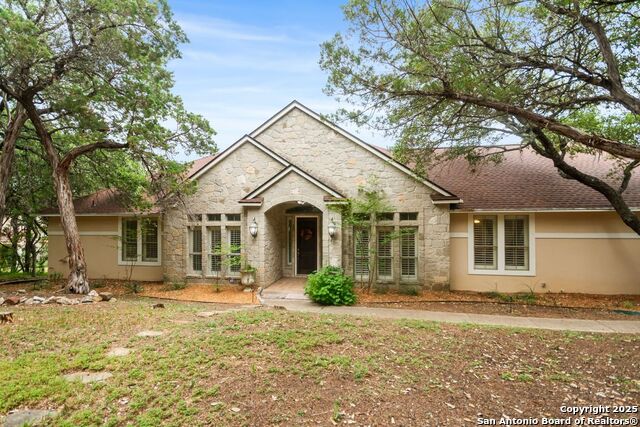 Listing photo id 1 for 15610 Chinquapin