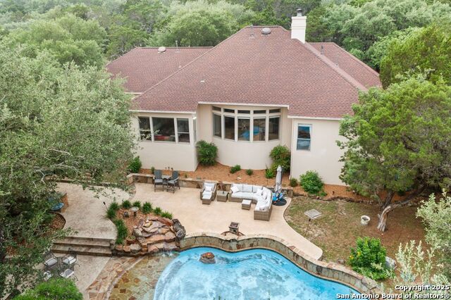 Listing photo id 42 for 15610 Chinquapin