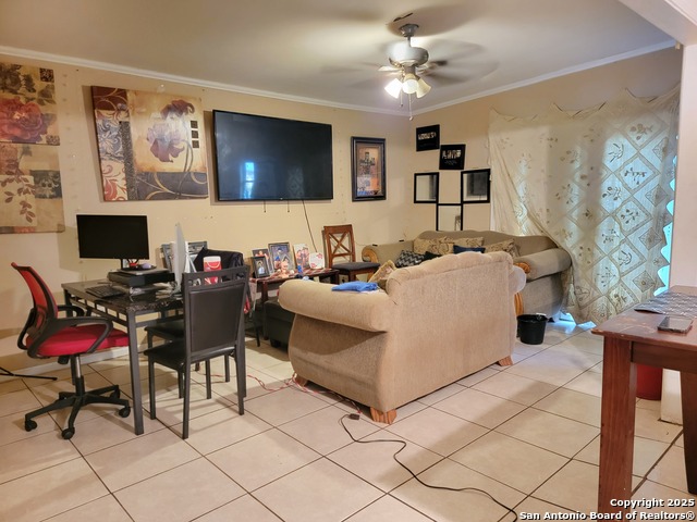 Listing photo id 1 for 4831 Hemphill Dr.