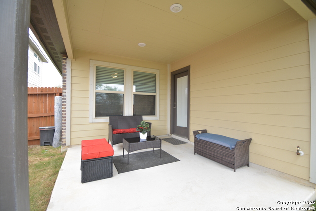 Listing photo id 25 for 12112 Icon Ridge