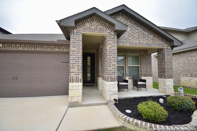Listing photo id 3 for 12112 Icon Ridge