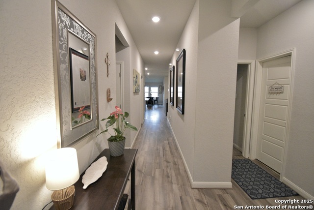 Listing photo id 4 for 12112 Icon Ridge