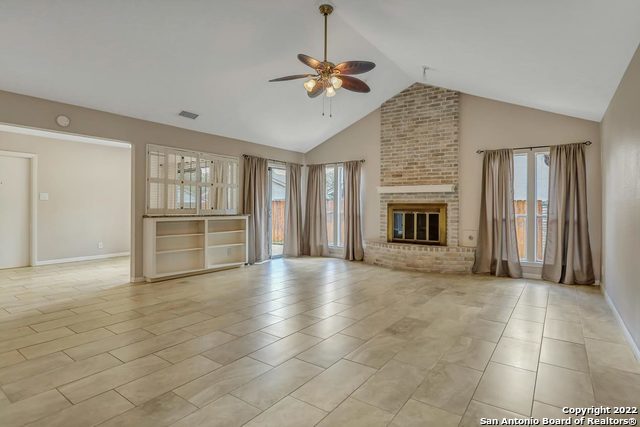 Image 16 of 24 For 11318 Whisper Willow St