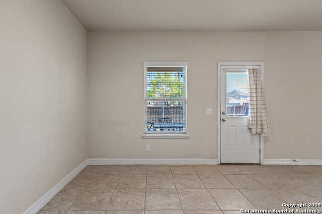 Image 10 of 34 For 8907 Atwater Crk