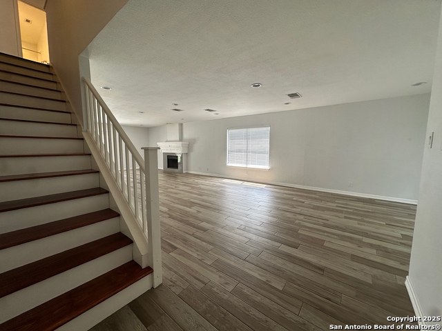 Image 13 of 35 For 21502 Tenore