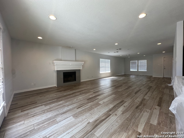 Image 20 of 35 For 21502 Tenore