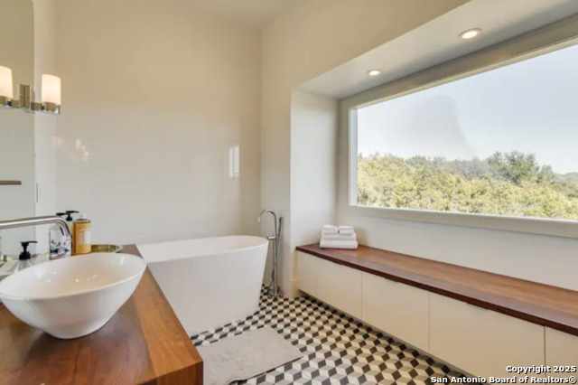 Image 17 of 61 For 23230 Winter Oaks