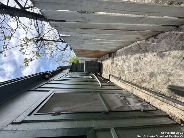 Image 63 of 66 For 311 Ashby E