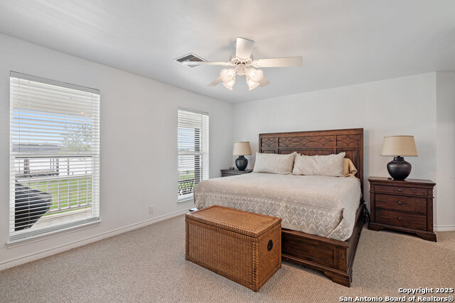 Image 21 of 41 For 411 Greenbriar Dr. W