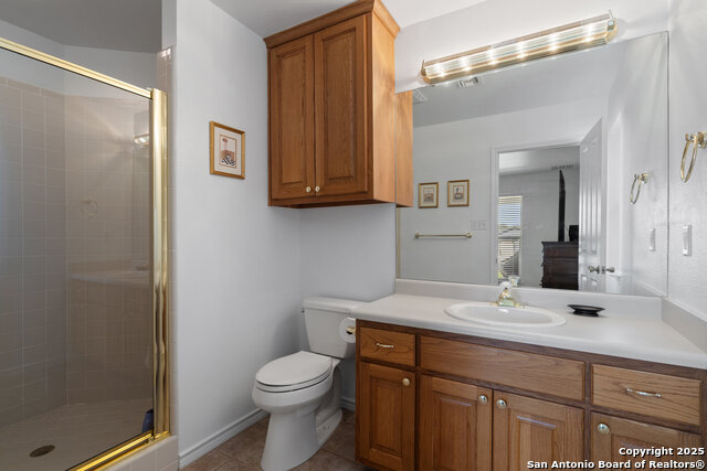 Image 23 of 41 For 411 Greenbriar Dr. W