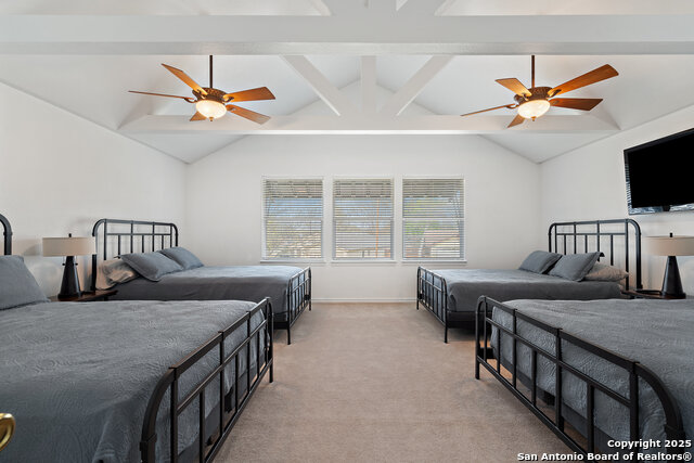 Image 28 of 41 For 411 Greenbriar Dr. W