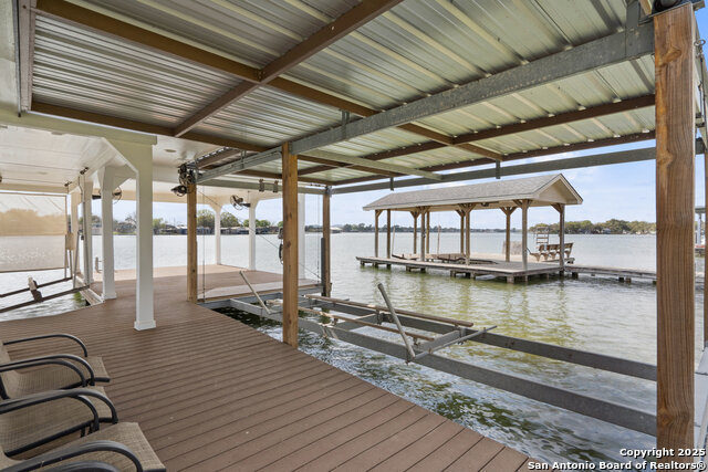 Image 36 of 41 For 411 Greenbriar Dr. W