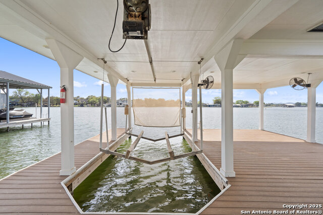 Image 37 of 41 For 411 Greenbriar Dr. W