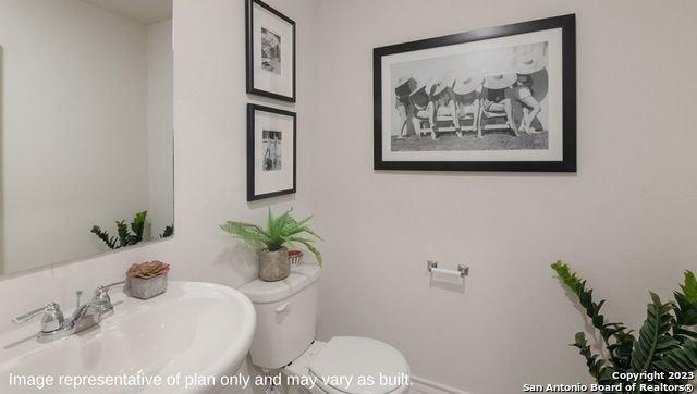 Image 23 of 35 For 21067 Watercourse Way
