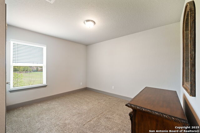 Image 21 of 27 For 223 Maxwell Dr