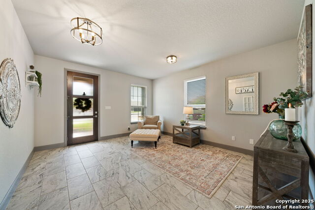 Image 3 of 27 For 223 Maxwell Dr