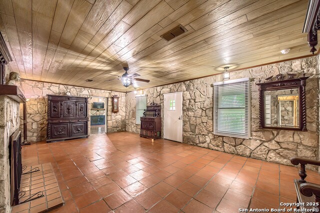 Image 14 of 35 For 6986 County Road 271