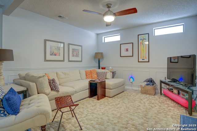 Image 15 of 30 For 6019 Royal Breeze