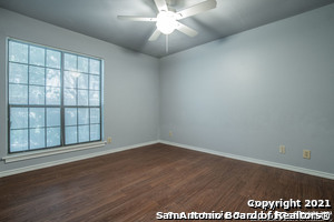 Image 21 of 28 For 8611 Datapoint Dr  11