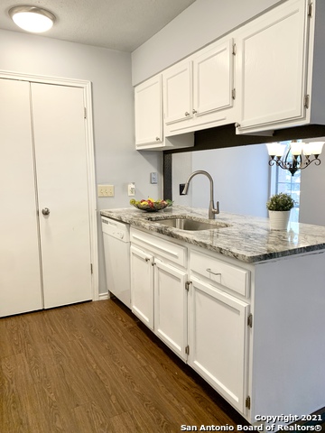 Image 4 of 28 For 8611 Datapoint Dr  11