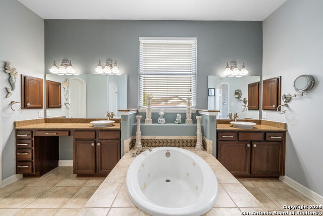 Image 21 of 41 For 10502 Campo Viejo