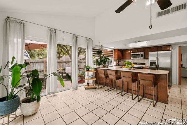 Listing photo id 14 for 6311 Harpers Ford St