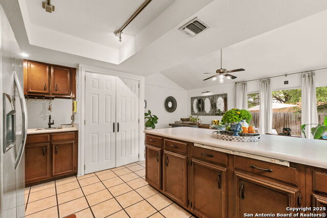 Listing photo id 17 for 6311 Harpers Ford St
