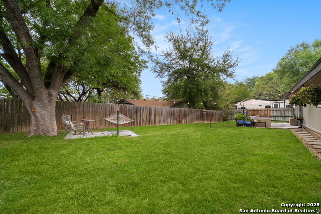Listing photo id 31 for 6311 Harpers Ford St
