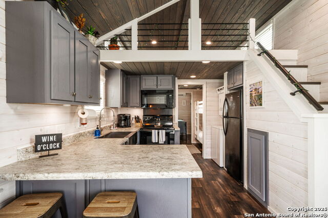 Image 9 of 34 For 5386 Ranch Road 1376 #172