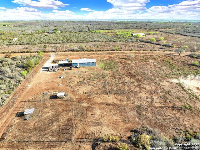 Listing photo id 9 for 452 Pr 6620