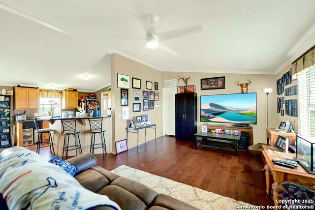 Listing photo id 27 for 452 Pr 6620