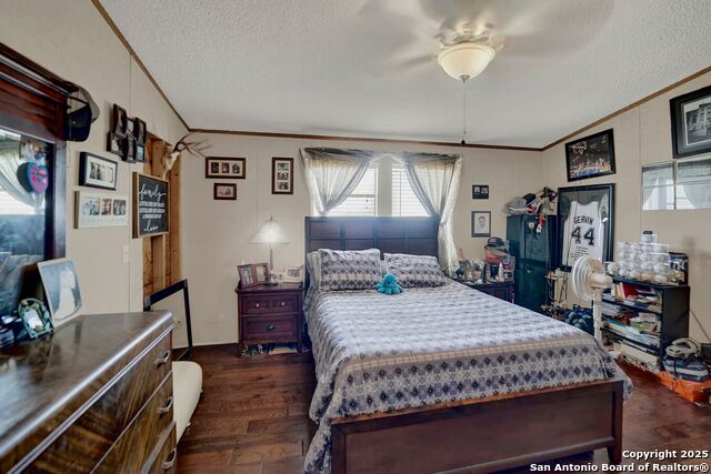 Listing photo id 33 for 452 Pr 6620