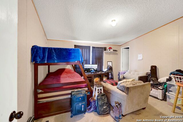 Listing photo id 46 for 452 Pr 6620