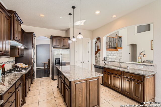Image 10 of 25 For 25518 Coronado Bluff