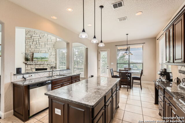 Image 11 of 25 For 25518 Coronado Bluff